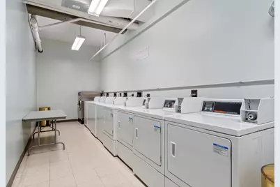 124 W Polk Street #100, Chicago, IL 60605 - Photo 33