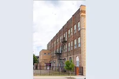 9511 S Commercial Avenue, Chicago, IL 60617 - Photo 7