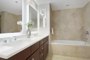 130 N Garland Ct, Chicago, IL 60602 - Photo 19