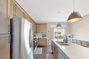 30W085 Brayman Ct, Warrenville, IL 60563 - Photo 7