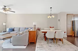 30W085 Brayman Ct, Warrenville, IL 60563 - Photo 3