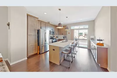 30W085 Brayman Court, Warrenville, IL 60563 - Photo 5