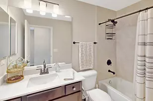 30W085 Brayman Ct, Warrenville, IL 60563 - Photo 13