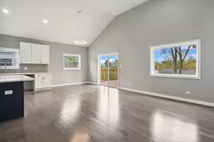 3806 172nd St, Country Club Hills, IL 60478 - Photo 3