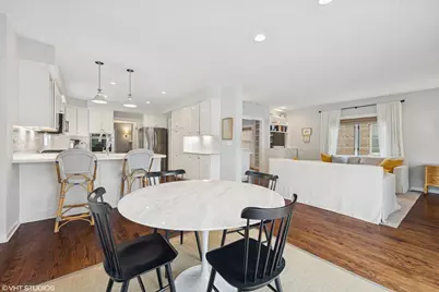 324 S Poplar Avenue, Elmhurst, IL 60126 - Photo 11