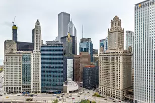 300 N State St, Chicago, IL 60654 - Photo 17