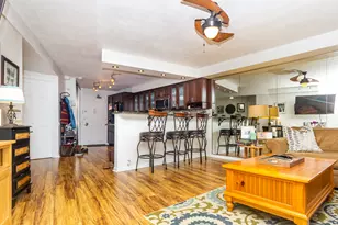 300 N State St, Chicago, IL 60654 - Photo 5