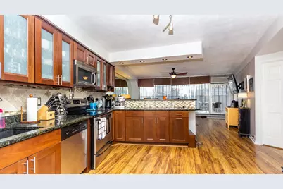 300 N State Street #2830, Chicago, IL 60654 - Photo 3