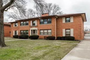 10630 W Cermak Rd, Westchester, IL 60154 - Photo 1