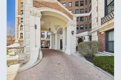 5555 S Everett Avenue #B3-4, Chicago, IL 60637 - Photo 3