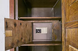 5555 S Everett Ave, Chicago, IL 60637 - Photo 31