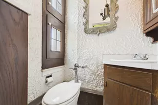 5555 S Everett Ave, Chicago, IL 60637 - Photo 23