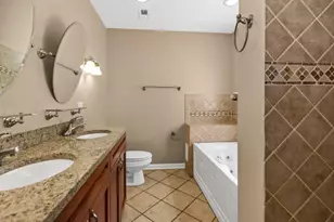 2710 N Artesian Ave, Chicago, IL 60647 - Photo 35