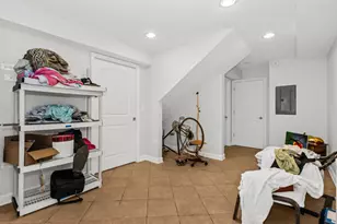 2710 N Artesian Ave, Chicago, IL 60647 - Photo 13