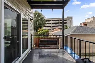 2710 N Artesian Ave, Chicago, IL 60647 - Photo 17