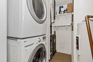 2710 N Artesian Ave, Chicago, IL 60647 - Photo 59