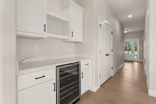 19 Meadow Dr, Monticello, IL 61856 - Photo 7