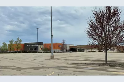 1601 Higgins Road, Sleepy Hollow, IL 60118 - Photo 5