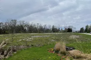 1601 Higgins Rd, Sleepy Hollow, IL 60118 - Photo 1