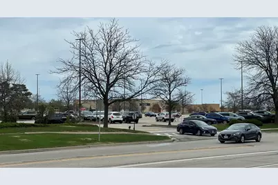 1601 Higgins Road, Sleepy Hollow, IL 60118 - Photo 3