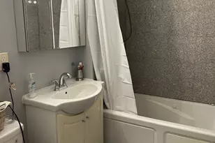 5107 W Cullom Ave, Chicago, IL 60641 - Photo 15