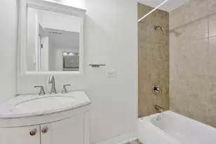 3806 S Indiana Ave, Chicago, IL 60653 - Photo 29