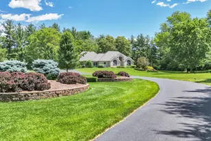 1802 N Concord Ln, Urbana, IL 61802 - Photo 3