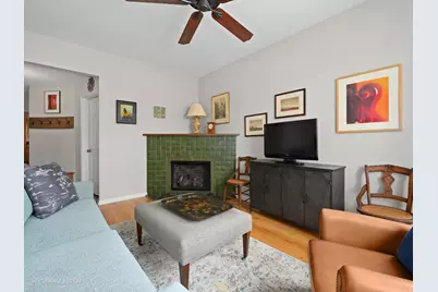 1309 W Foster Avenue #2W, Chicago, IL 60640 - Photo 5