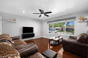 940 Washington Blvd, Hoffman Estates, IL 60169 - Photo 5