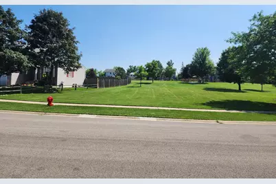 1998 N Karen Lane, Round Lake Beach, IL 60073 - Photo 3