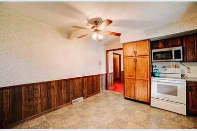 601 E Porter Avenue, Watseka, IL 60970 - Photo 17