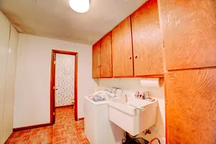 601 E Porter Ave, Watseka, IL 60970 - Photo 23