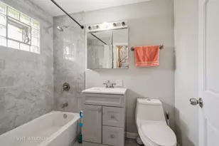 2614 W Morse Ave, Chicago, IL 60645 - Photo 7