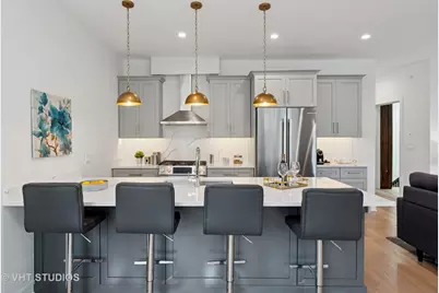 847 W Ainslie Street #2E, Chicago, IL 60640 - Photo 5