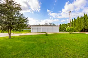 4703 Garfield Ave, Lisle, IL 60532 - Photo 11