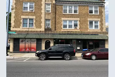 2820 W Peterson Avenue, Chicago, IL 60659 - Photo 1