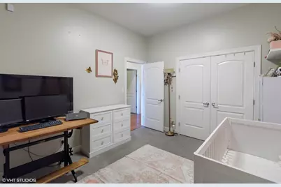 2051 W Belmont Avenue #1, Chicago, IL 60618 - Photo 21