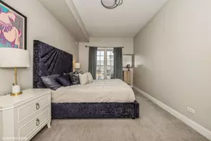 2051 W Belmont Ave, Chicago, IL 60618 - Photo 13