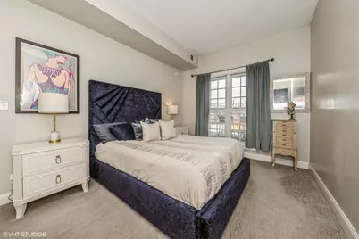 2051 W Belmont Avenue #1, Chicago, IL 60618 - Photo 15