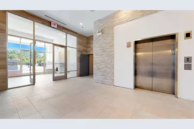 4758 N Laramie Avenue #407, Chicago, IL 60630 - Photo 3