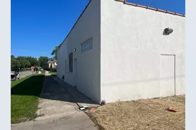 1102 Lincoln Street, North Chicago, IL 60064 - Photo 3