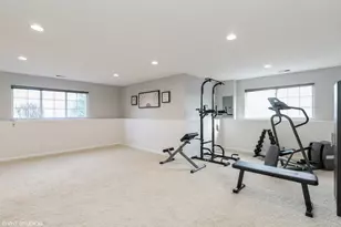 3340 Cameron Dr, Elgin, IL 60124 - Photo 13