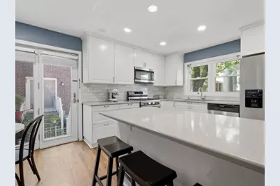 3311 N Racine Avenue #A, Chicago, IL 60657 - Photo 7