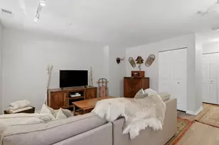 3311 N Racine Ave, Chicago, IL 60657 - Photo 19