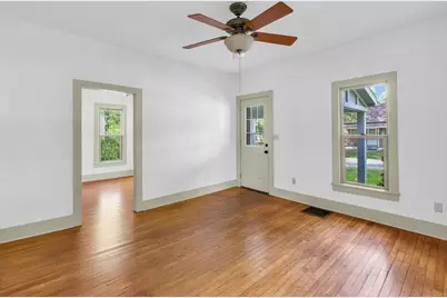 413 E Lincoln Street, Monticello, IL 61856 - Photo 7