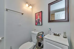 213 W Wisconsin St, Chicago, IL 60614 - Photo 7