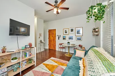 213 W Wisconsin Street, Chicago, IL 60614 - Photo 5