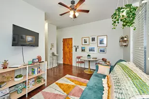 213 W Wisconsin St, Chicago, IL 60614 - Photo 5