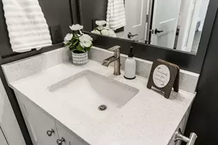 26 Kloe Ln, Sycamore, IL 60178 - Photo 55