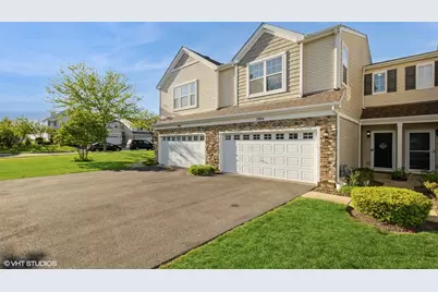 1984 Cobblestone Drive #1984, Carpentersville, IL 60110 - Photo 1